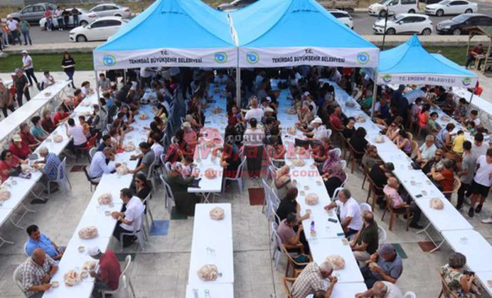 Başkan Yüksel Aşure Programına Katıldı