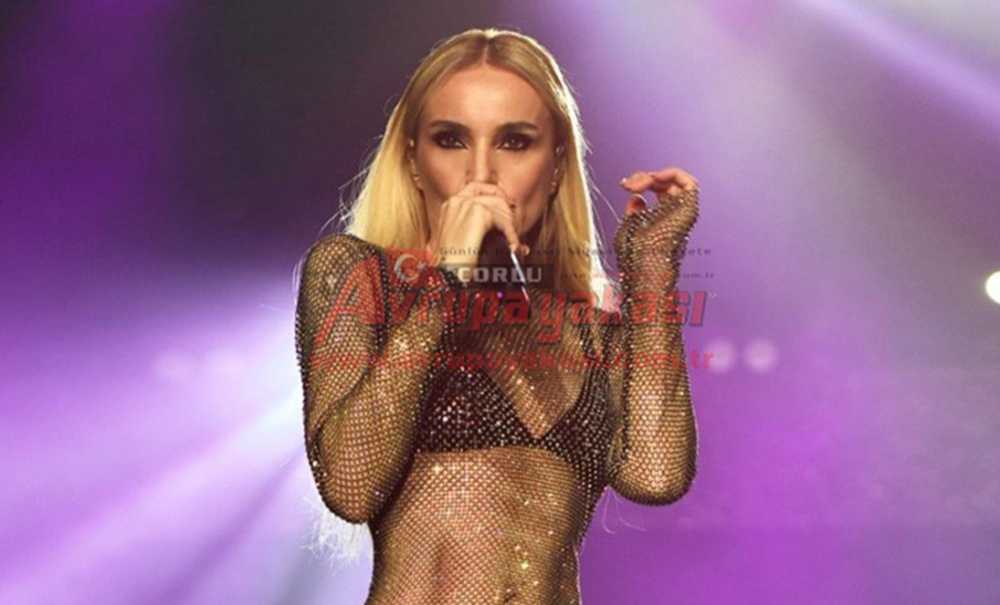 Çorlu Stk Platformu Şarkıcı Gülşen'e Sert Tepki Gösterdi