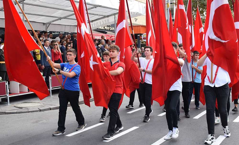 Zaferimizin 100'Üncü Yılı Coşku İle Kutlandı