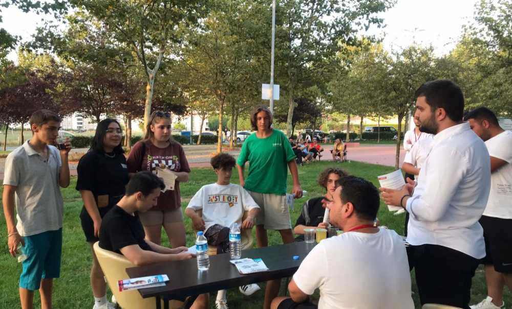 Chp Gençlik Kolları Üye Standı Açtı