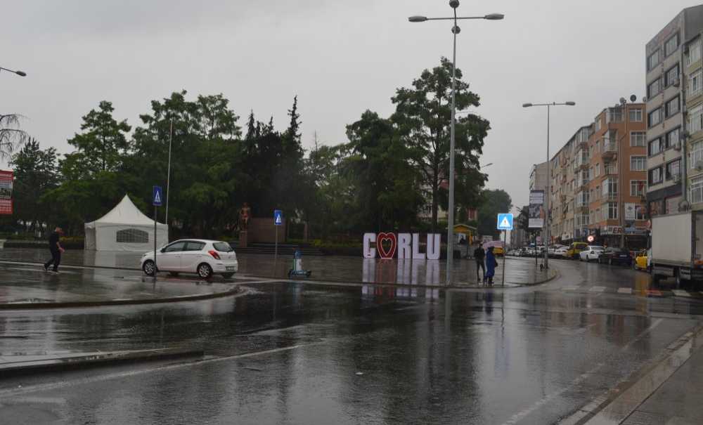 Hafta Sonuna Kadar Yağışlı Havalar Etkili Olacak!