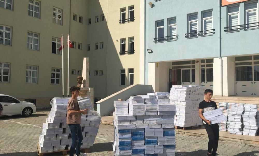 Çorlu'da 585 Bin Ücretsiz Ders Kitabı Dağıtıldı