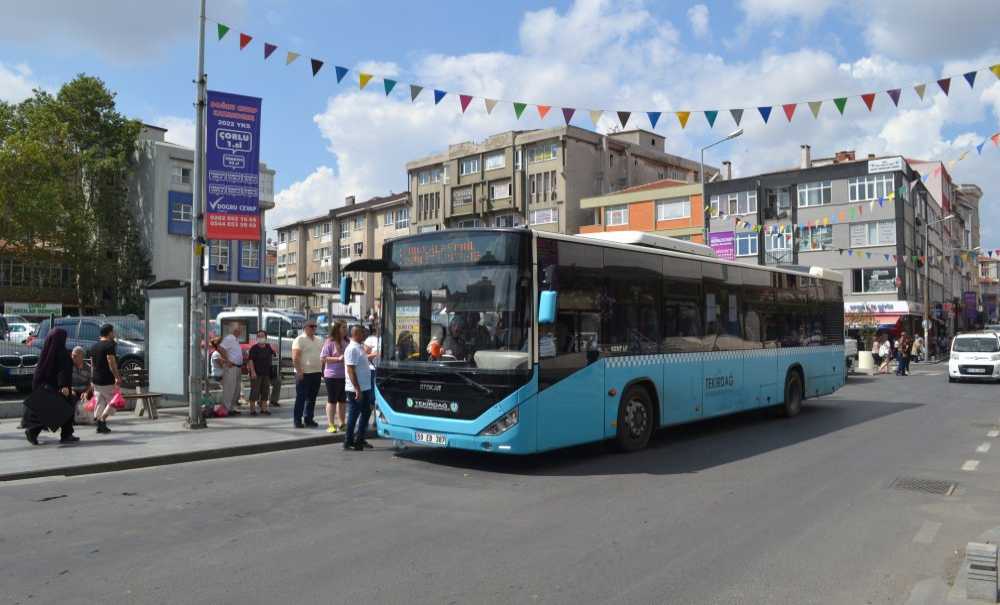 Otobüslerin Geç Gelmesi Vatandaşı Çileden Çıkartıyor