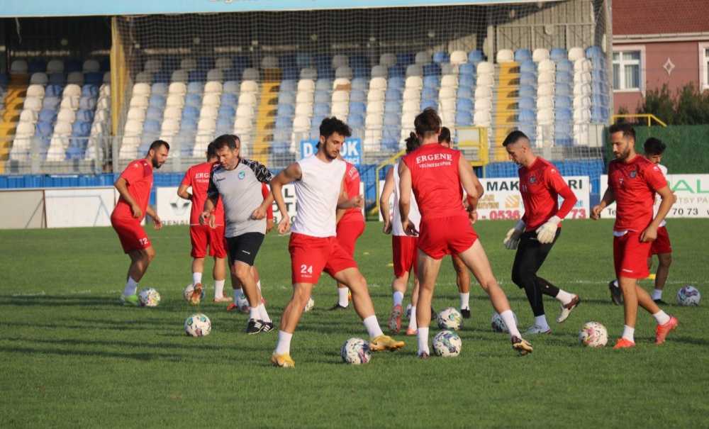 Lige Galibiyetle Başlamak İstiyorlar