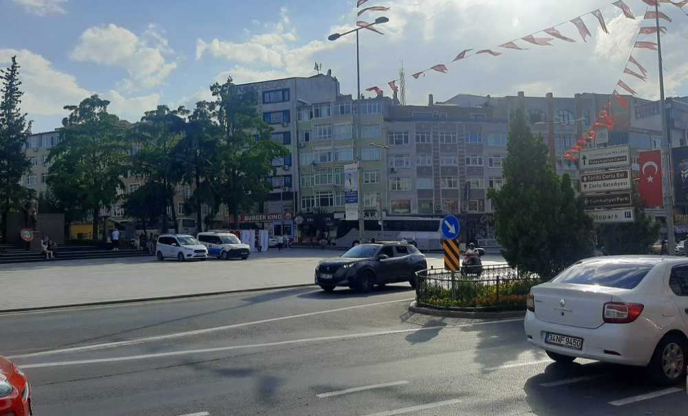 Bulgar Turistler Çorlu Sokaklarında