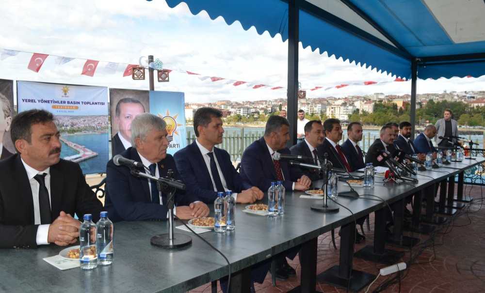 “Chp'li Belediye Başkanları İş Yerine Bahane Üretiyorlar”