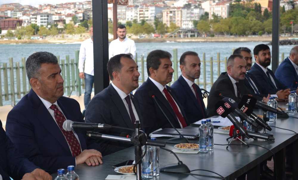 “Chp'li Belediye Başkanları İş Yerine Bahane Üretiyorlar”