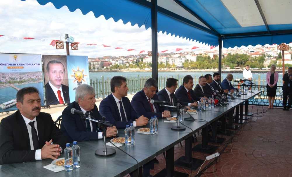 “Chp'li Belediye Başkanları İş Yerine Bahane Üretiyorlar”