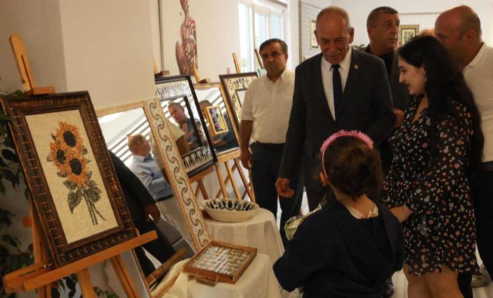 Marmaraereğlisi Belediyesi Kursiyerlerinin El Emeği Ürünlerini Sergiledi