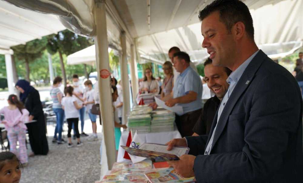 Çorlu Belediyesi'nden Okullara Destek