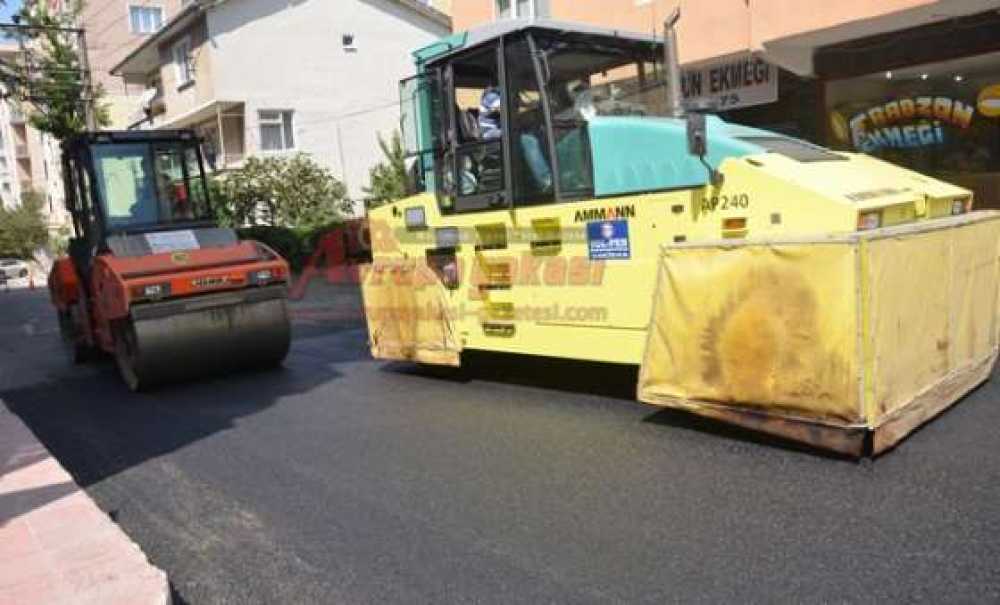 Erdal İnönü Caddesi'nde Asfaltlama