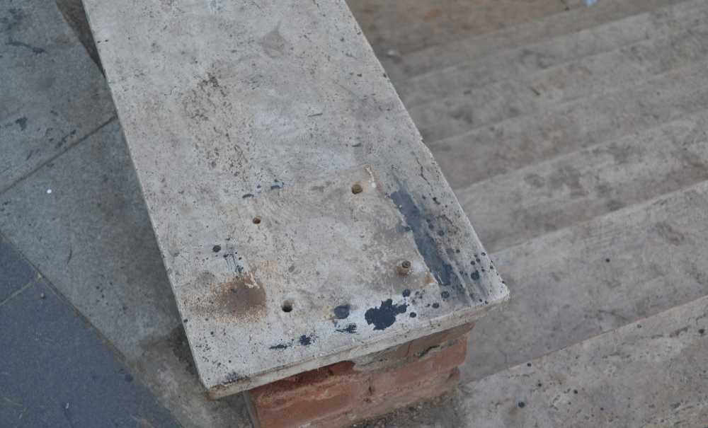 Yeni Restore Edilen Tarihi Çeşmenin Demirleri Çalındı