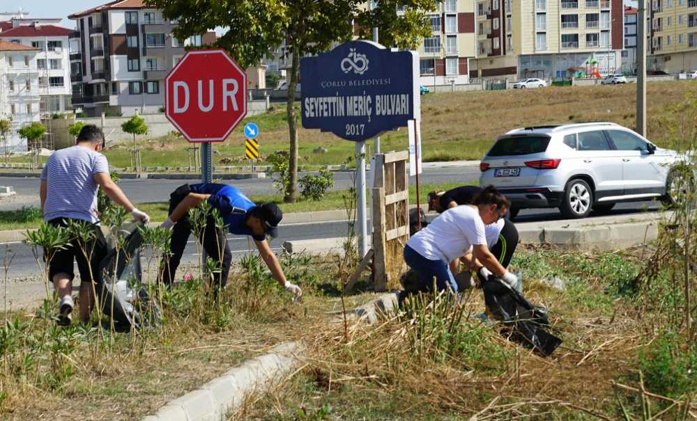 Dünya Temizlik Gününde 380 Kilo Atık Toplandı