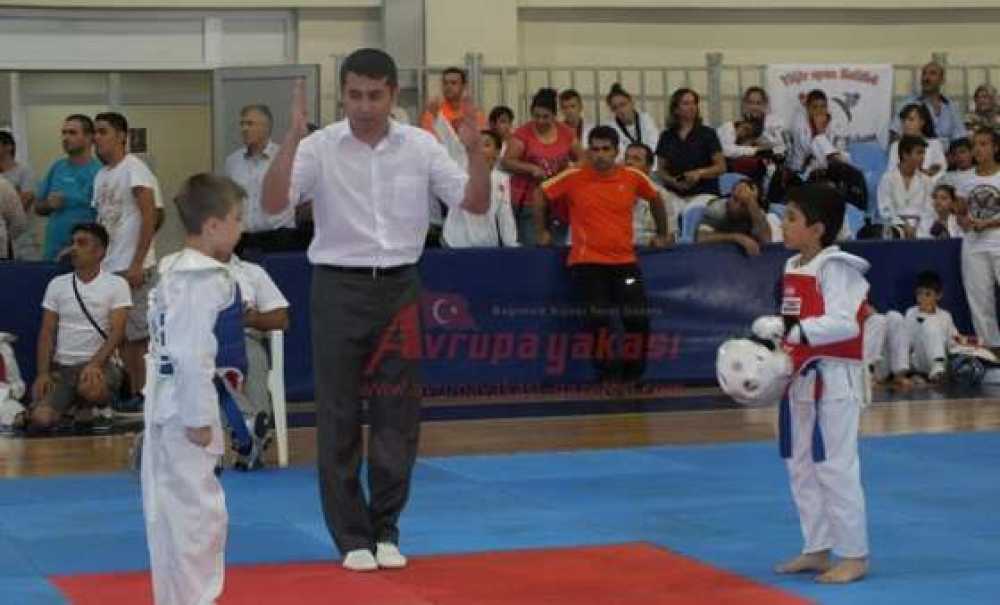 Çorlu'da Taekwondo Şampiyonası