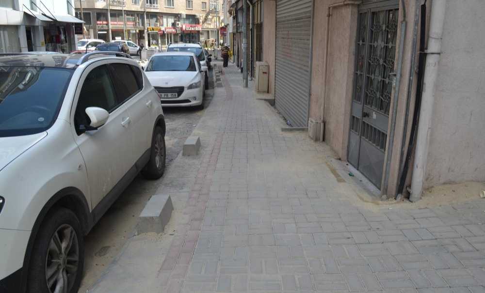 Yol Ve Kaldırım Çalışmaları Tamamlandı