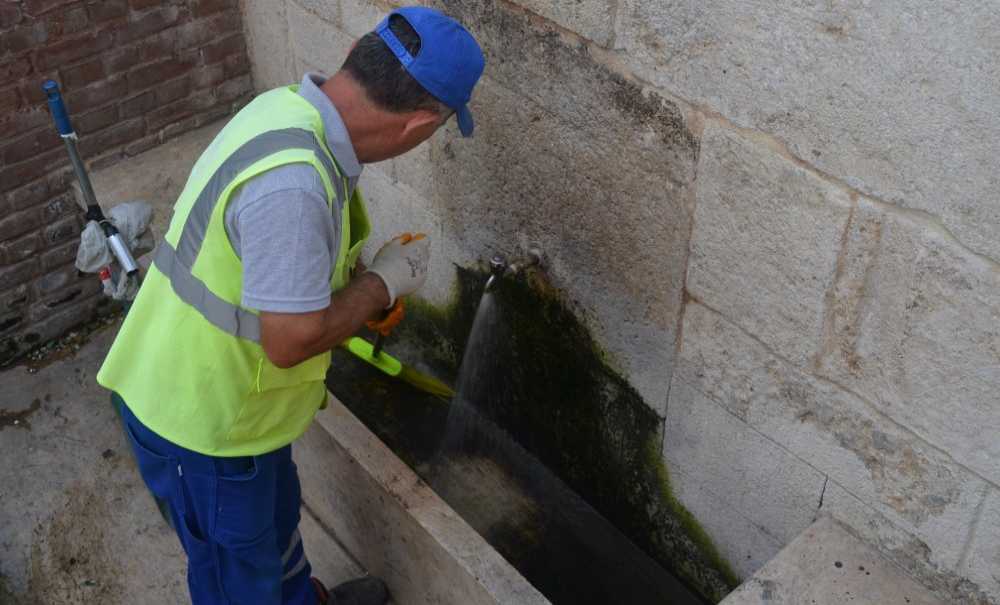 Tarihi Çukur Çeşme Temizlendi