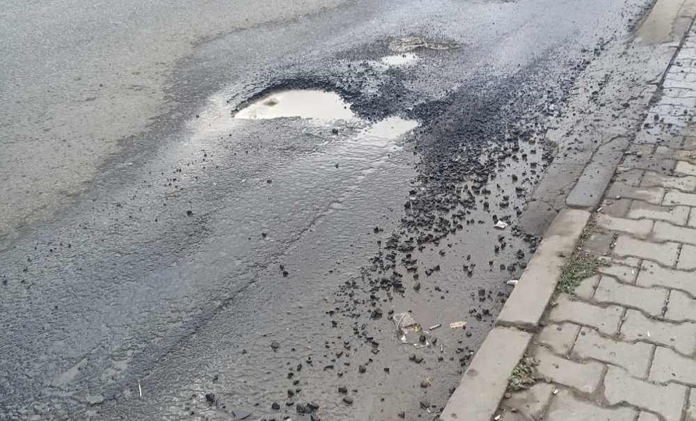 Fatih Caddesi Hizmet Bekliyor