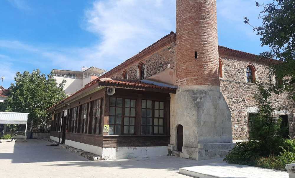 Cami Cemaati Bu Görüntüleri Görmek İstemiyor