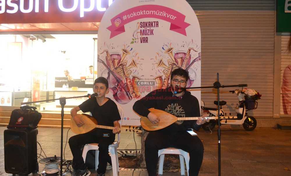Sokakta Müzik Var Etkinliği Büyük İlgi Görüyor