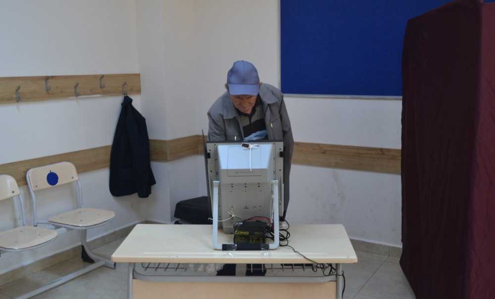 Soydaşlarımız 18 Ayda 4'Üncü Kez Sandık Başına Gitti