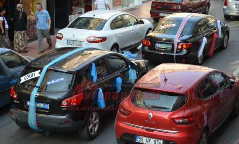 Düğün Konvoyları Peş Peşe