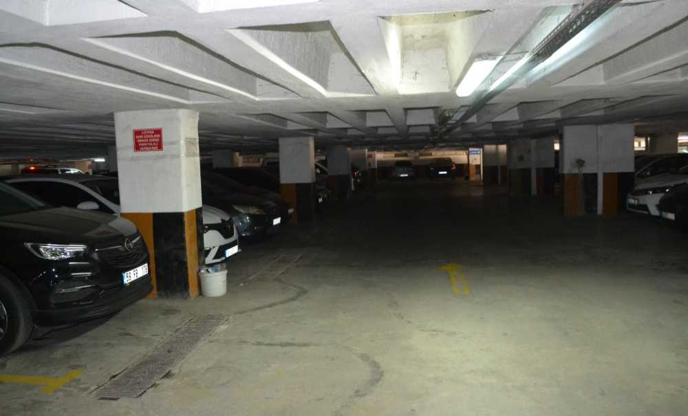 Dikkat Otopark Çökebilir!