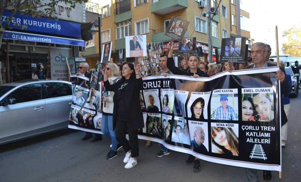 “1550 Gündür Adalet Ariyoruz!”