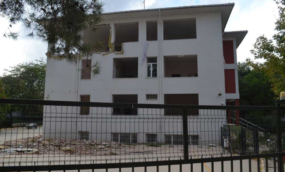 Yıkılma İhtimali Var