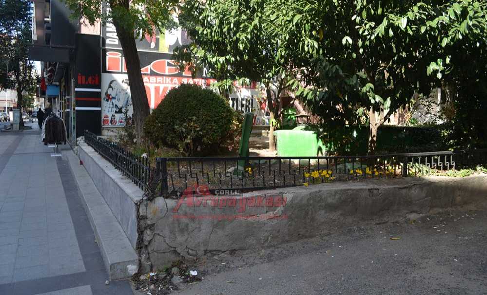 Tarihi Türbe Gün Yüzüne Çıkartılsın