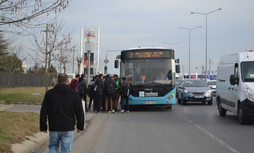 Öğrencilerin Ulaşım Çilesi Devam Ediyor