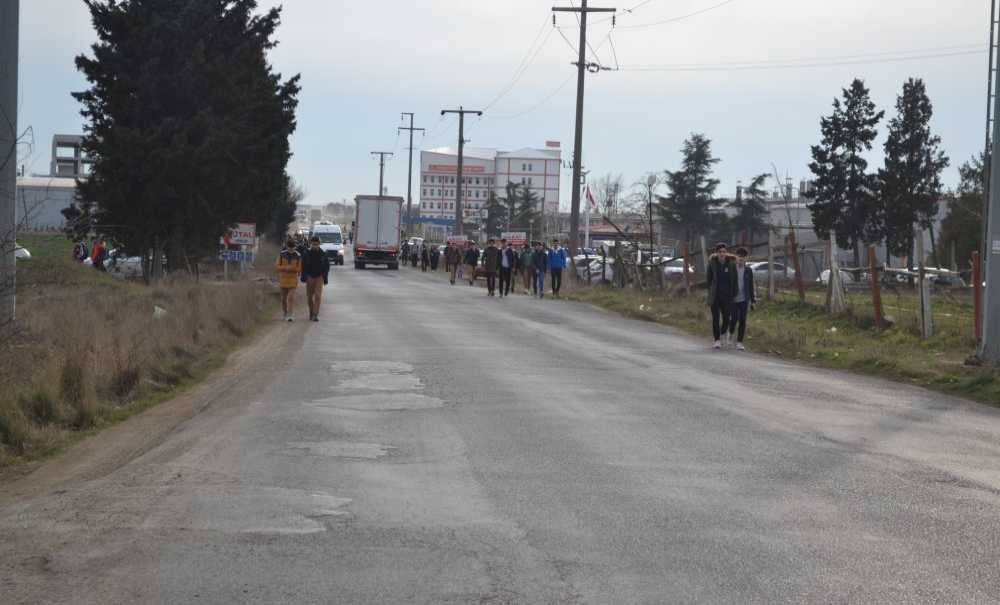 Öğrencilerin Ulaşım Çilesi Devam Ediyor