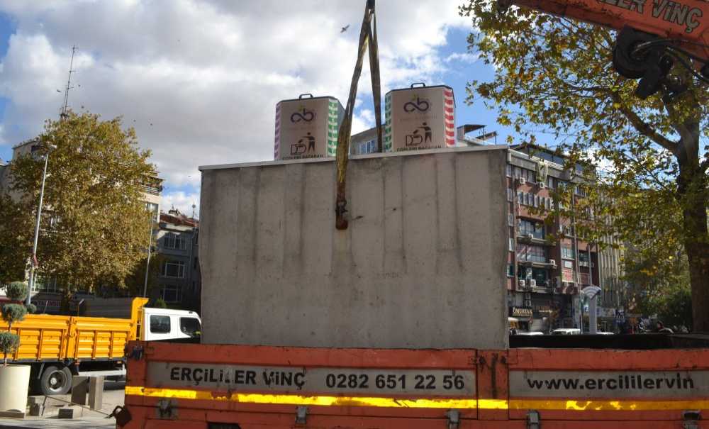 Uzayan Yol Çalışması Tepki Çekiyor