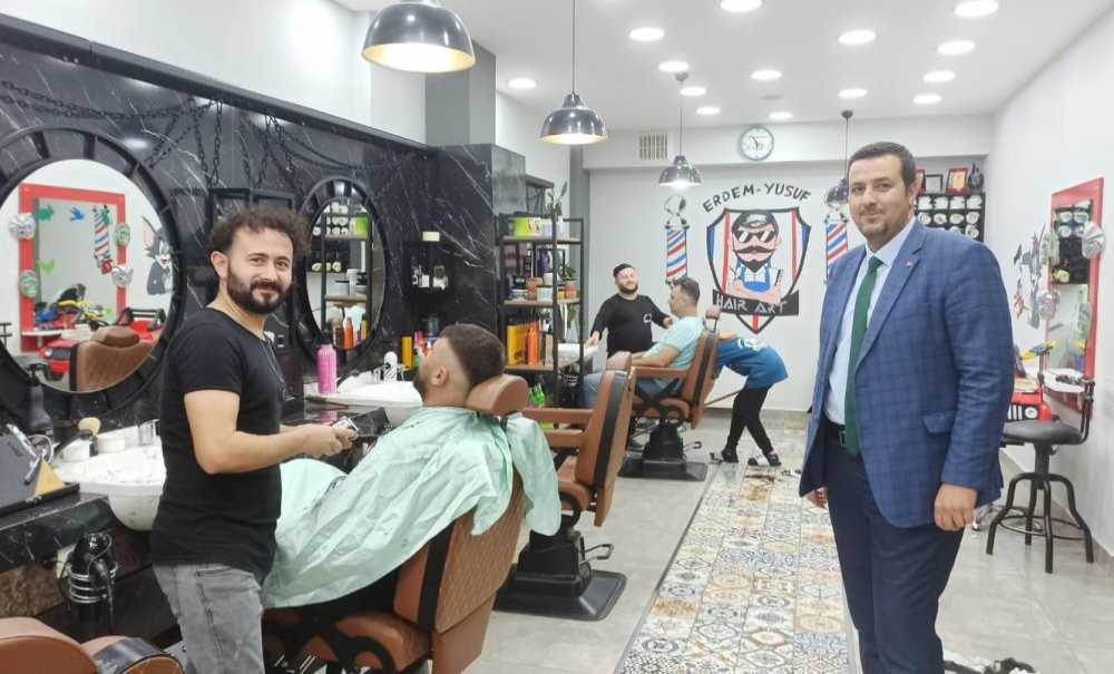 Ak Parti Sahada Çalışmalarını Sürdürüyor