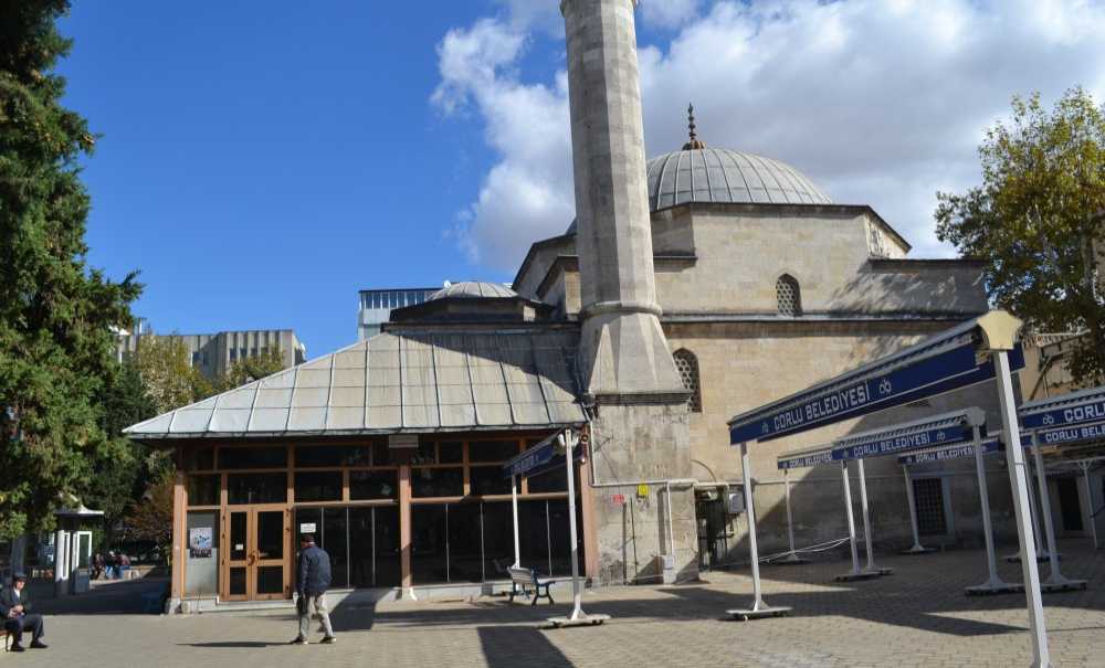 Tarihi Cami Aylardır Yapılmayı Bekliyor