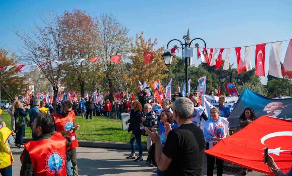 Eğitim İş'li Öğretmenler İş Bıraktı