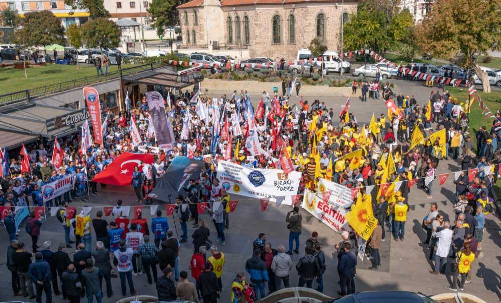 Eğitim İş'li Öğretmenler İş Bıraktı