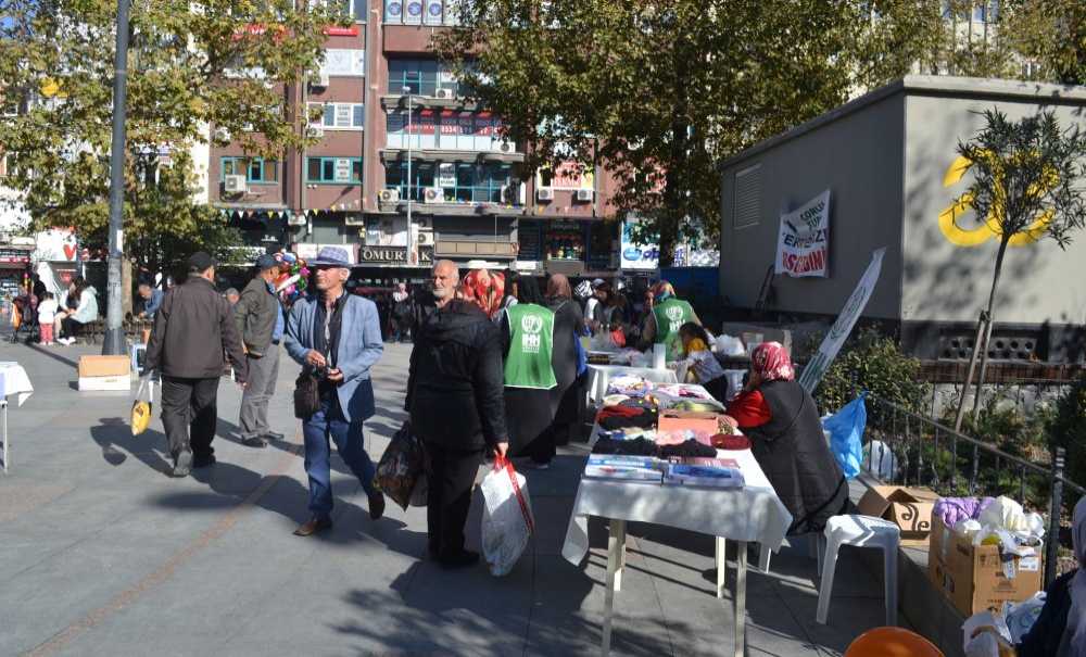 İhh Kermesi Büyük İlgi Gördü