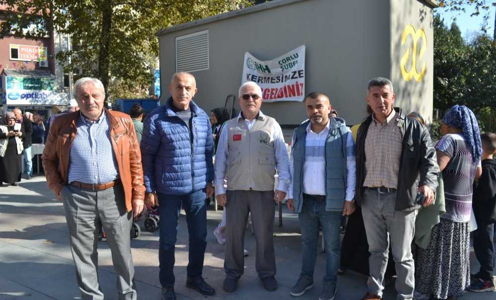 İhh Kermesi Büyük İlgi Gördü