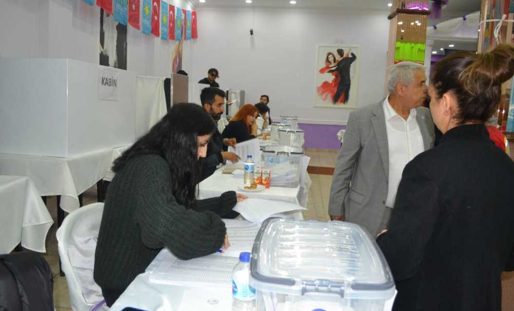 400 Delege İçin 434 Üye Oy Kullandı