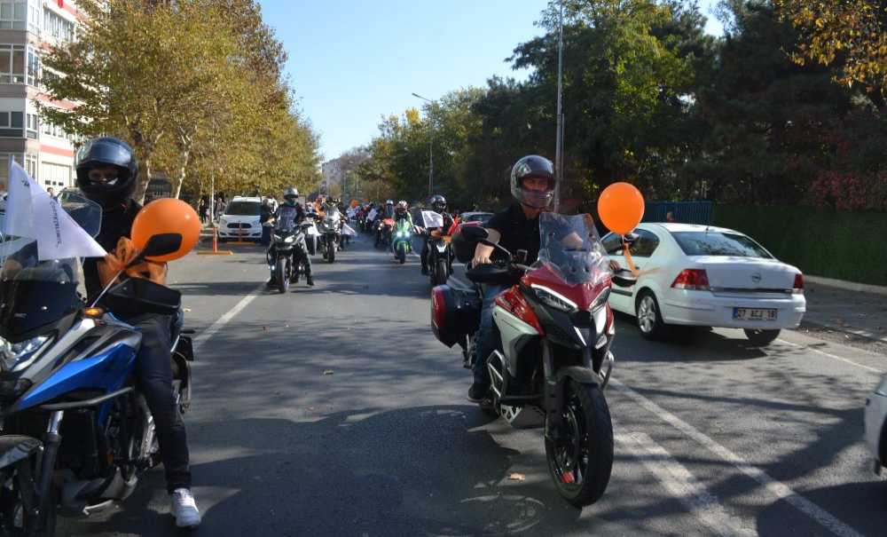 Lösev Haftası'nda Farkındalık Yaratıldı