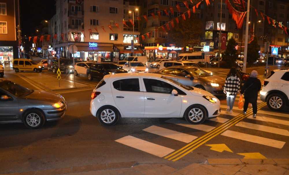 Çorlu'da Akşam Trafiği Adım Adım İlerliyor