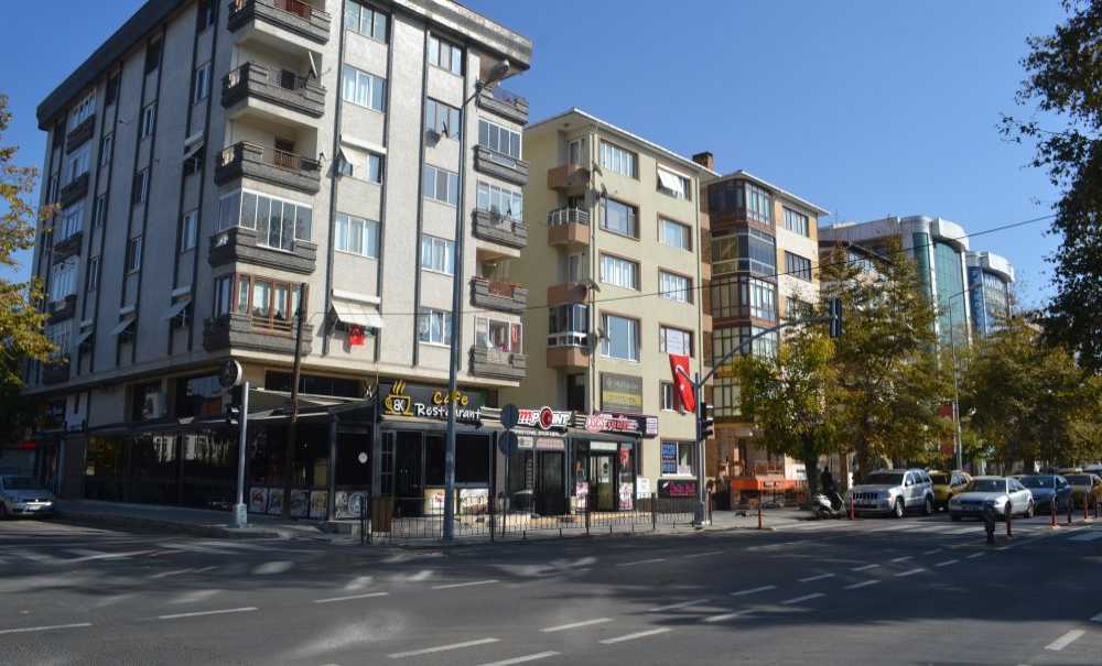 Gece Açık Kalan Sesli Uyarı Sistemi Vatandaşı Rahatsız Ediyor