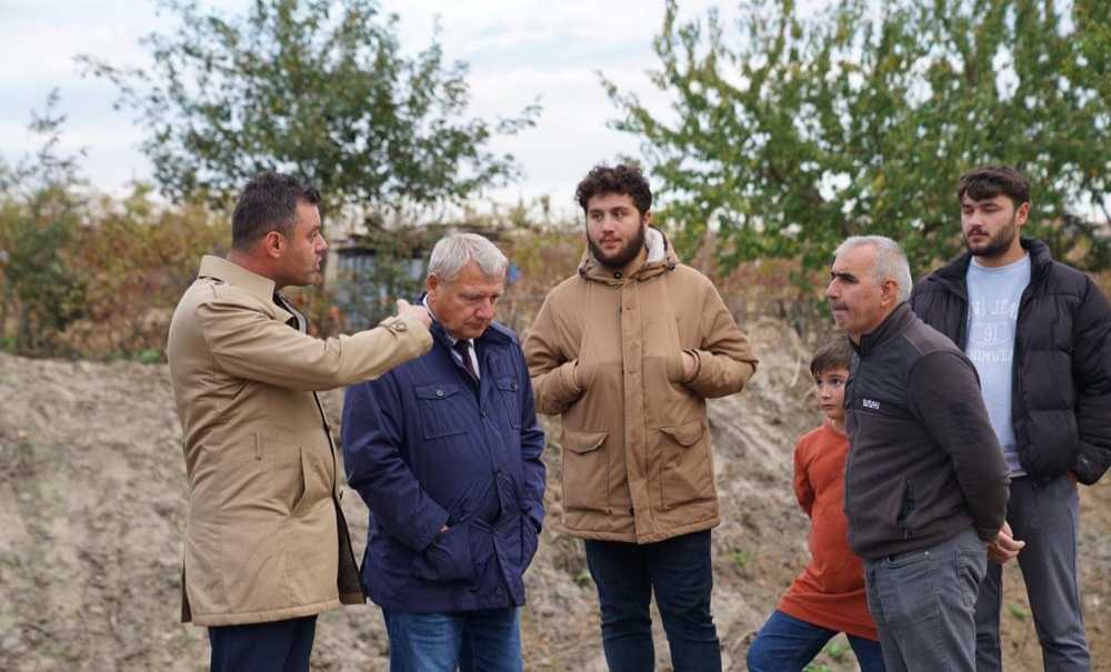 Başkan Sarıkurt Zafer Mahallesi'nde İncelemelerde Bulundu