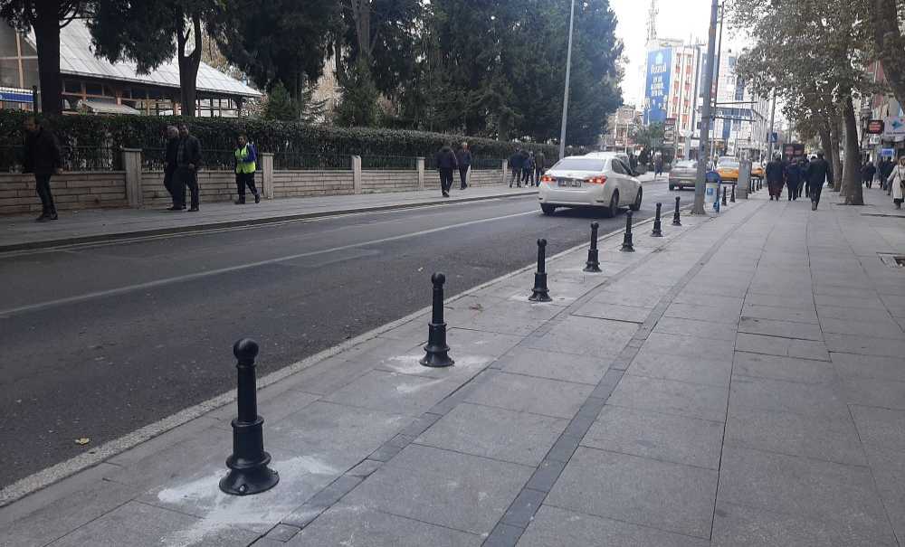 Araç Parkı Dubalarla Önlenecek