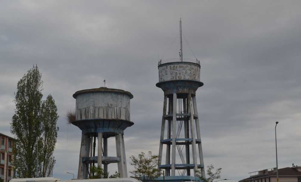 Tarihi Su Depoları Yıkıldı