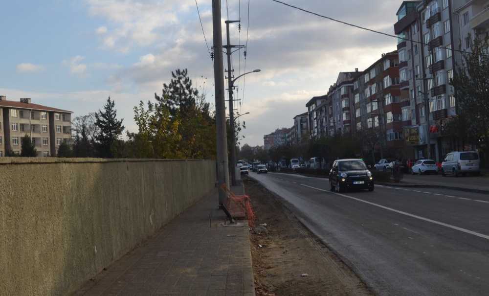 Atatürk Bulvarı'ndaki Çalışmalarda Sona Yaklaşıldı