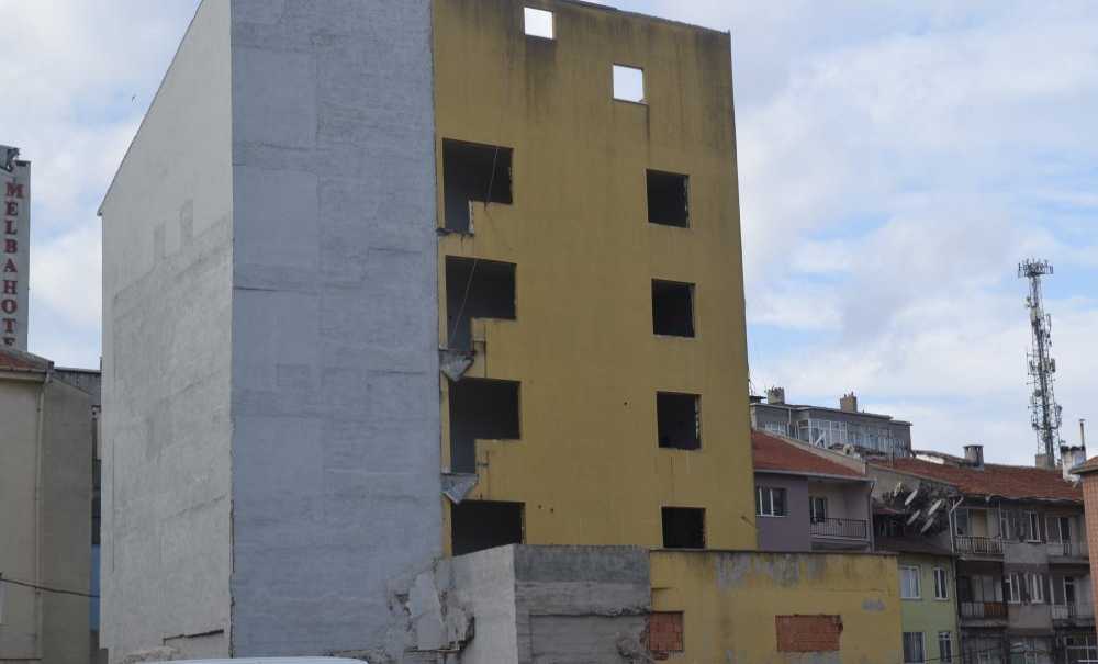 Bir Aya Kadar Yıkılacak!