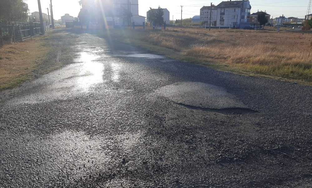 Vatandaş Çukura Mahkum Ediliyor