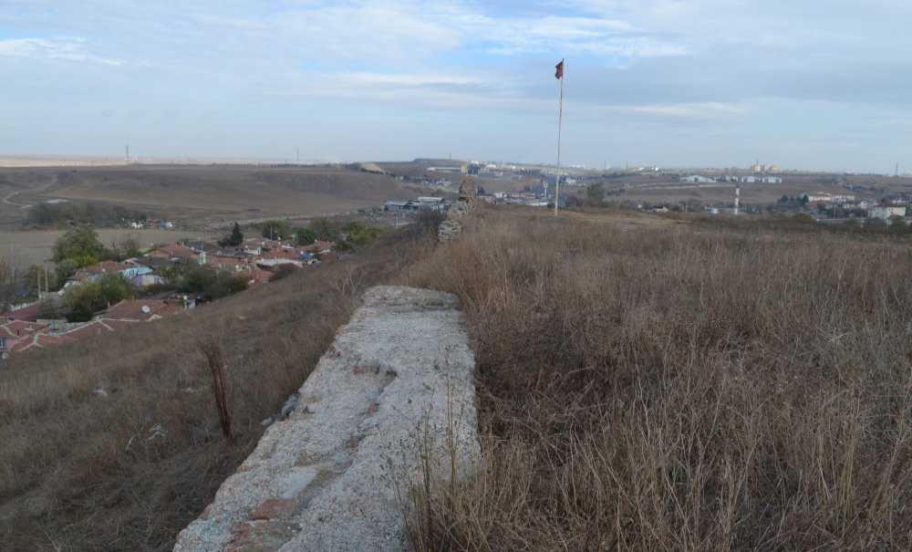 Tarihi Kalenin Bu Hali Vicdanları Sızlatıyor