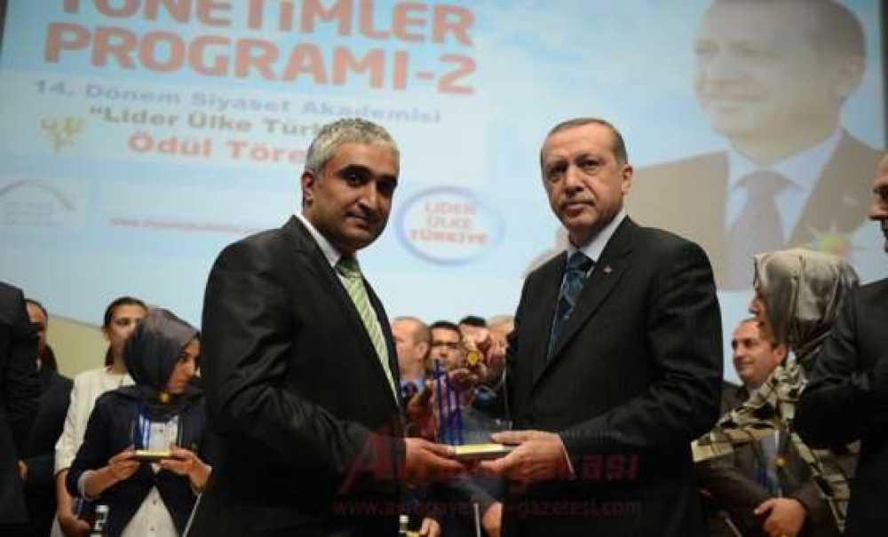 Siyaset Akademisi Birincisi Çorlu'dan